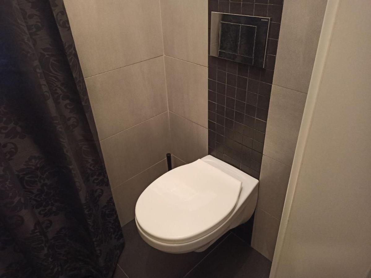 Emperors Elegance Suite Прага Екстериор снимка